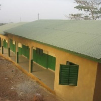 Bau einer Schule in Guinea